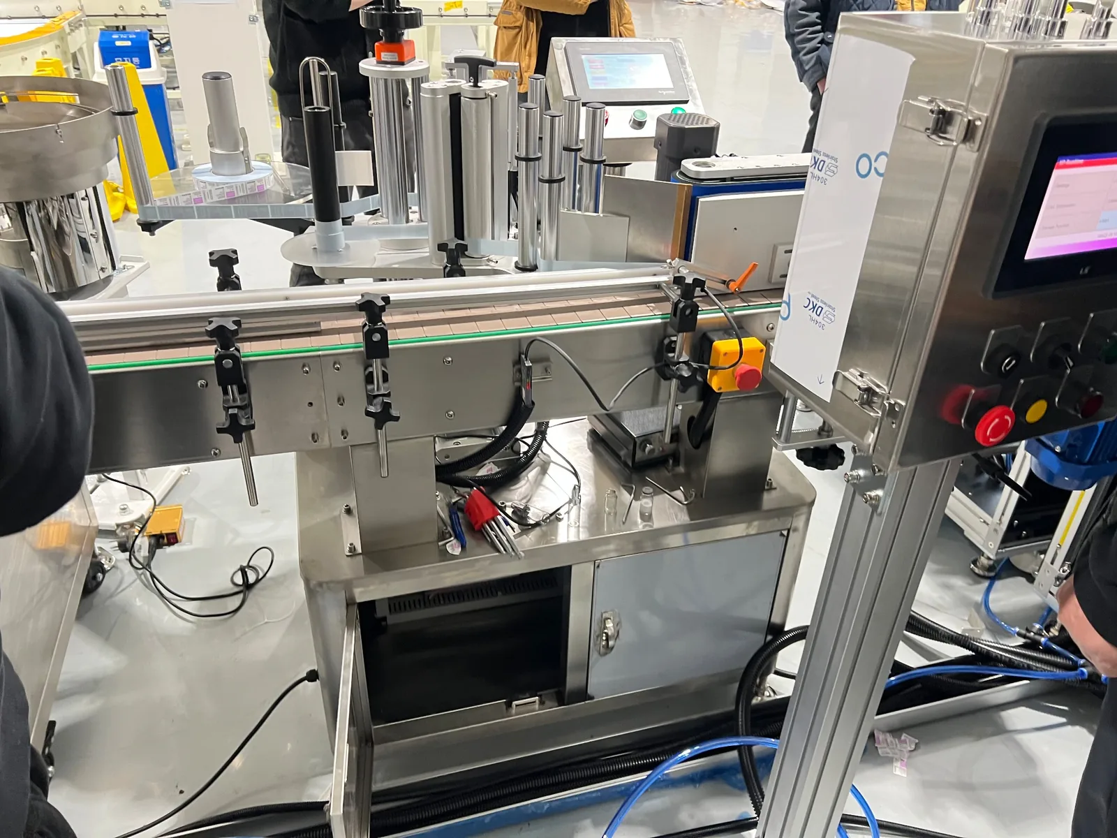 바이알 병 충진·캡핑·라벨링 자동라인 납품 및 현장 개선 사례